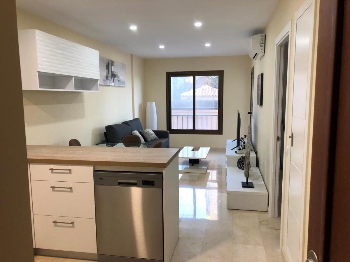 Moderno Apartamento En Primera Linea Paseo Maritimo Fuengirola Bagian luar foto