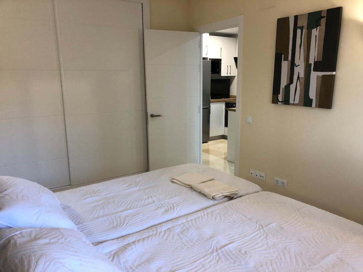 Moderno Apartamento En Primera Linea Paseo Maritimo Fuengirola Bagian luar foto