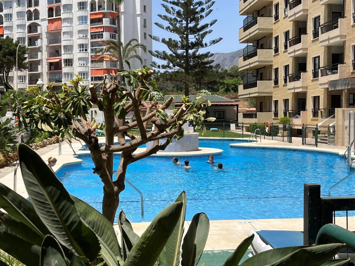Moderno Apartamento En Primera Linea Paseo Maritimo Fuengirola Bagian luar foto
